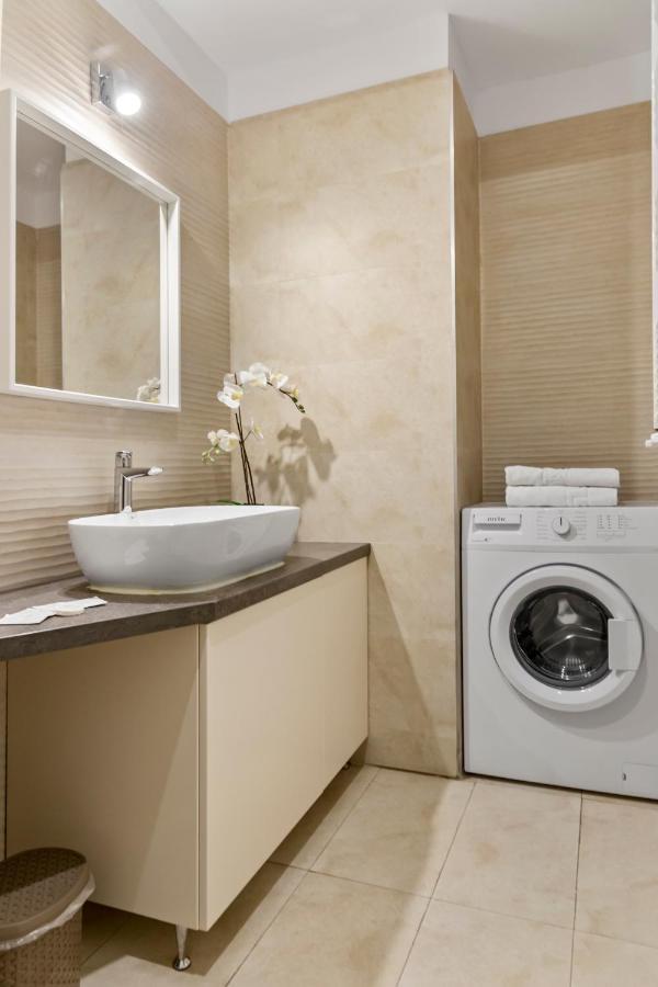 Aquarius: Upscale Flat In The Heart Of Bucharest! Apartment Exterior foto